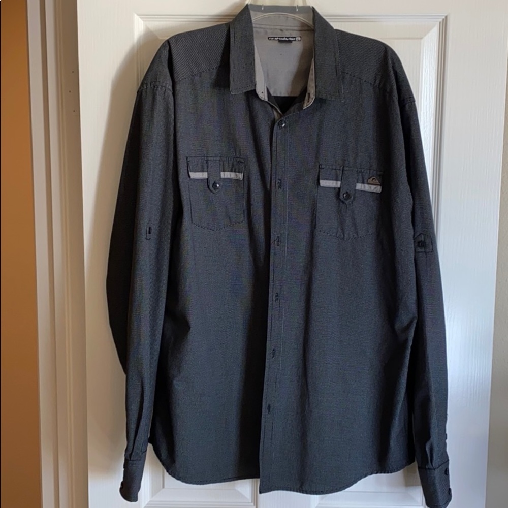 Quiksilver long sleeve button down shirt